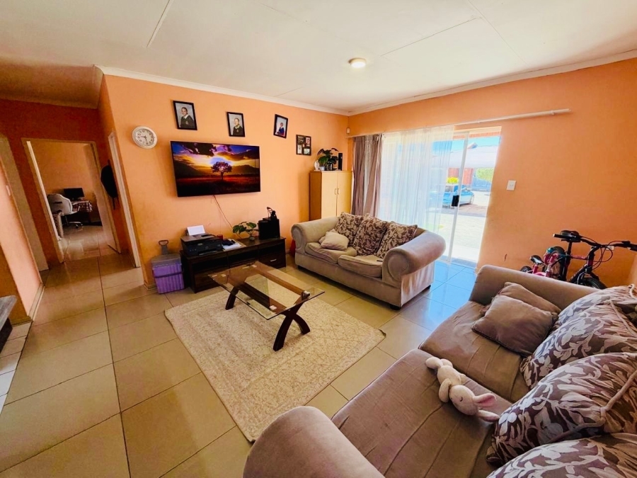 2 Bedroom Property for Sale in Ladybrand Free State